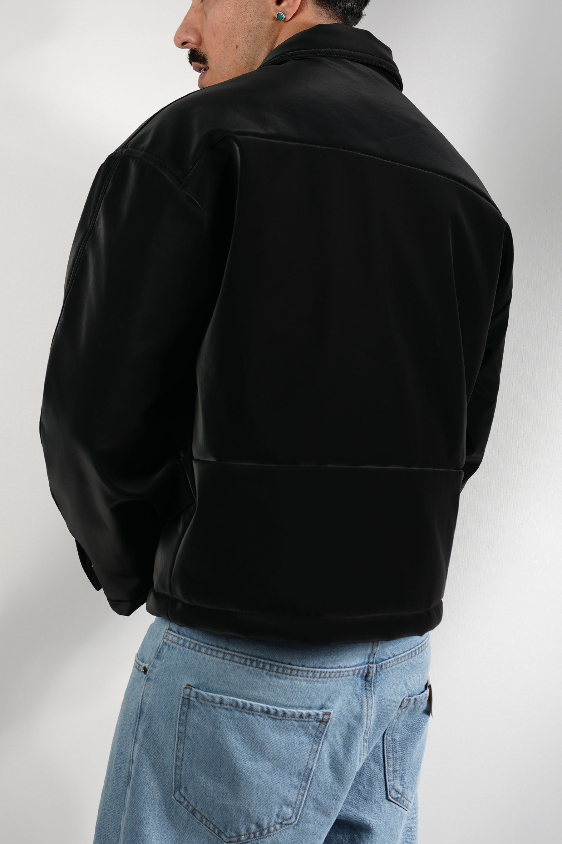 Parlak Siyah Oversize Cepli Mont