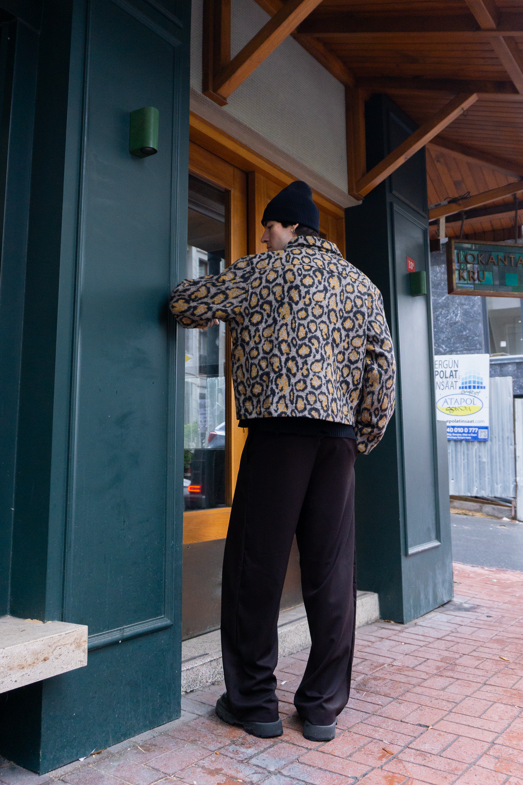 Leopar Desenli Kaşe Crop Ceket