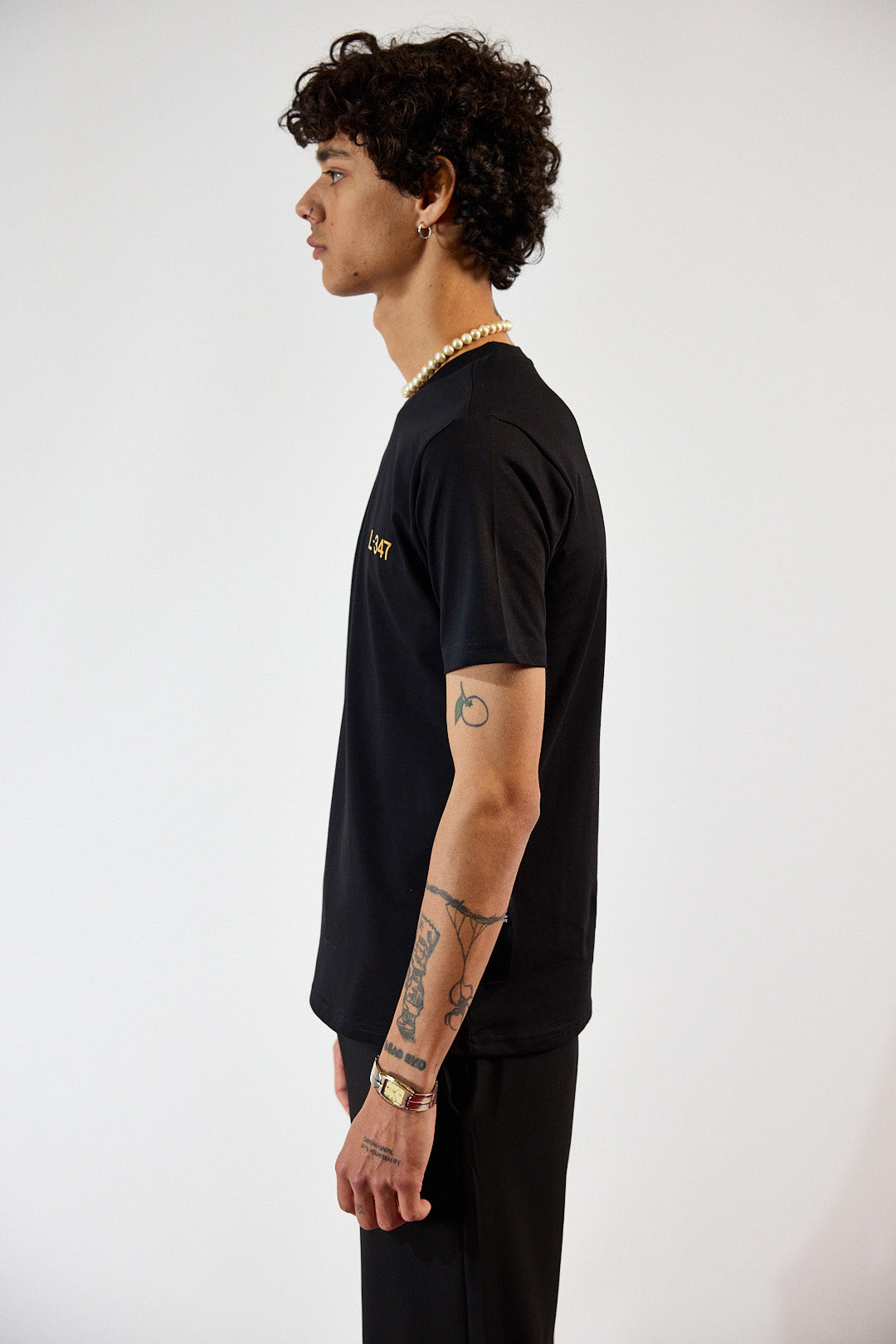 MÜHÜR STRAIGHT T-SHIRT BLACK