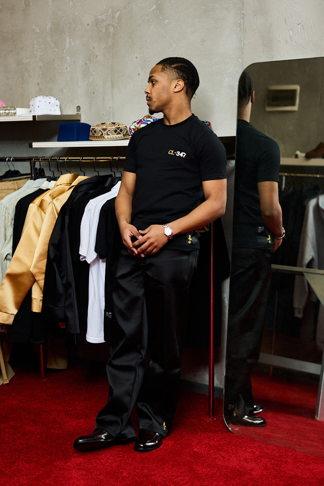MÜHÜR STRAIGHT T-SHIRT BLACK