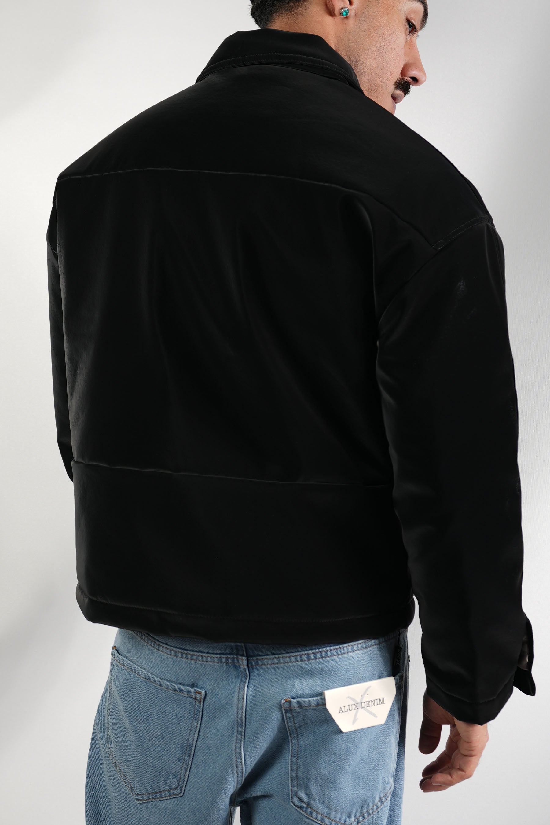 Parlak Siyah Oversize Cepli Mont