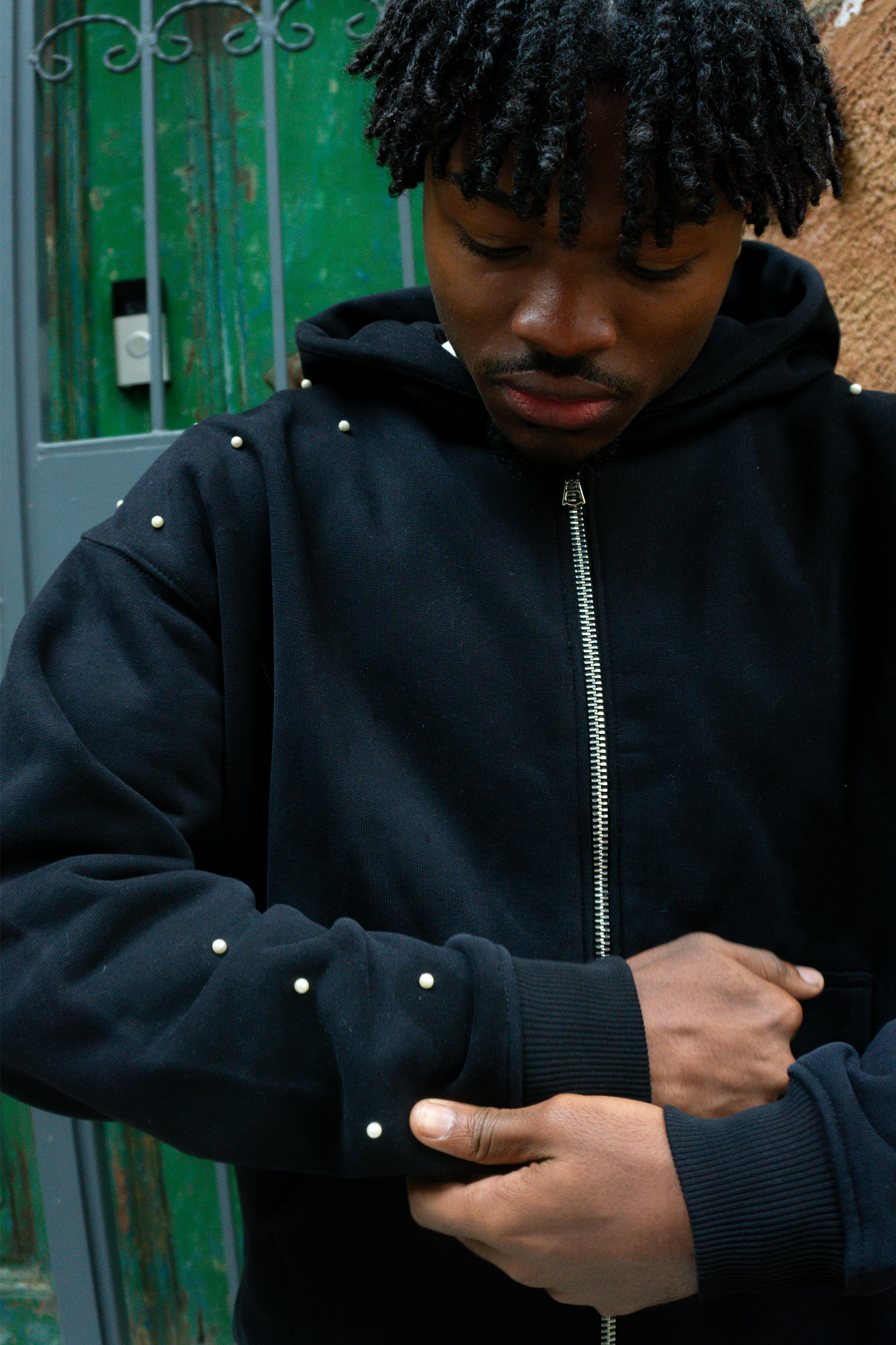 İnci Detaylı Kapüşonlu Ceket