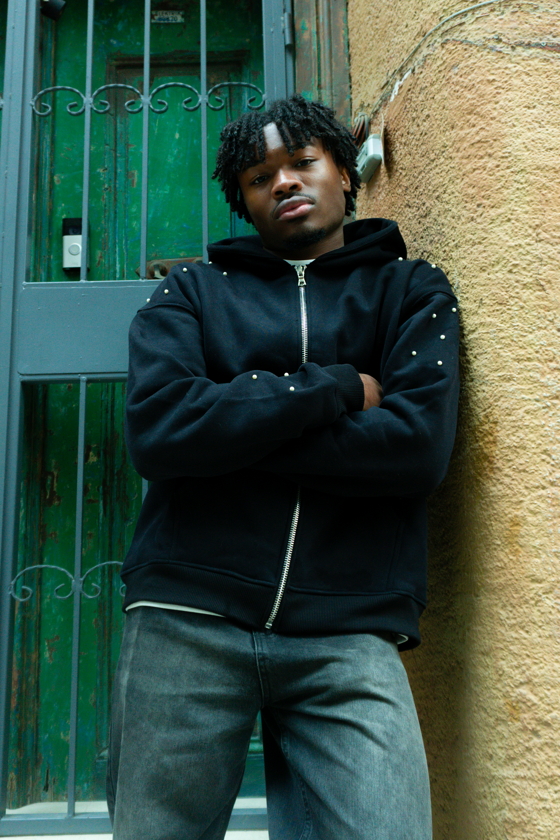 İnci Detaylı Kapüşonlu Ceket