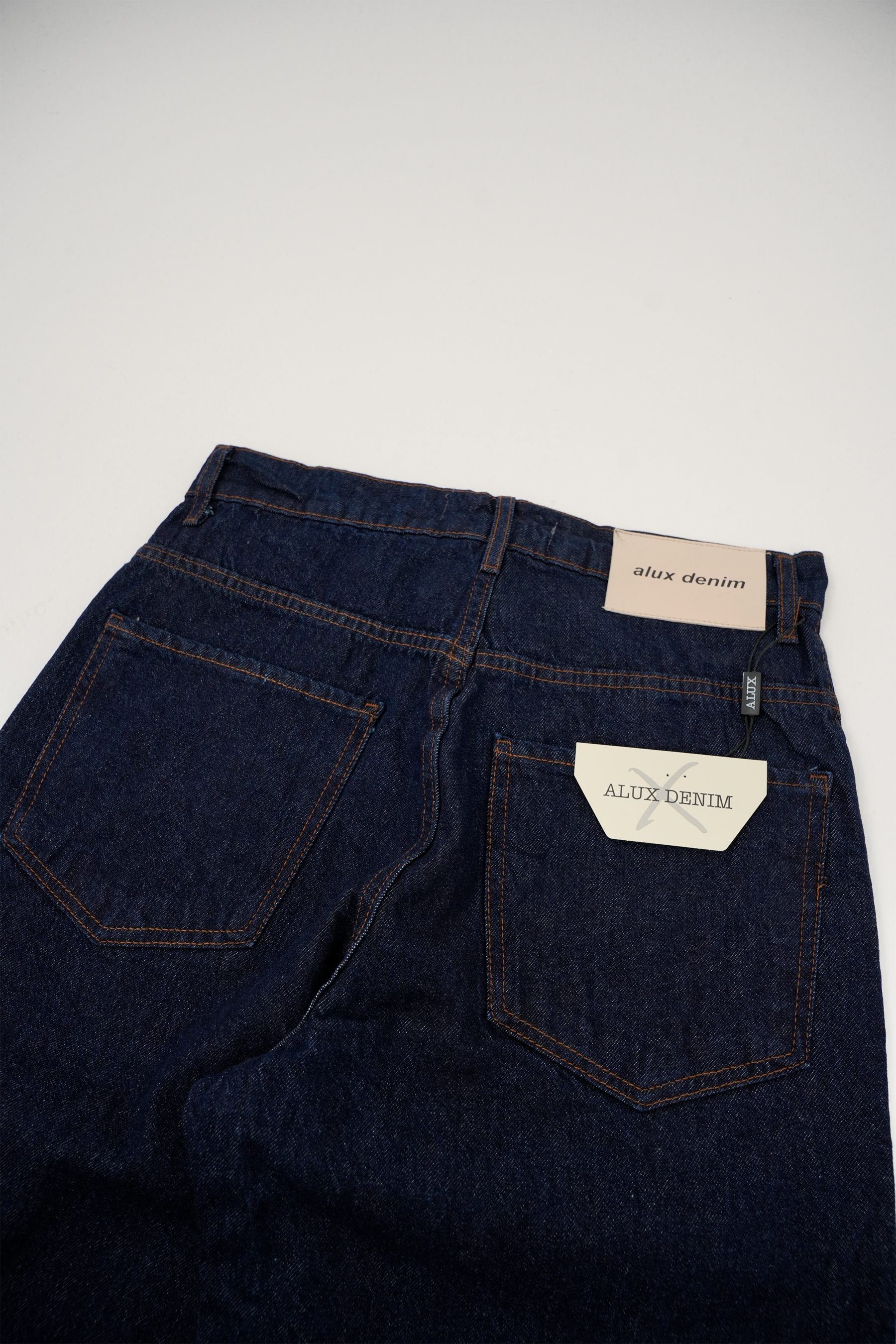 Dikiş Detaylı Lacivert Basic Kot Pantolon