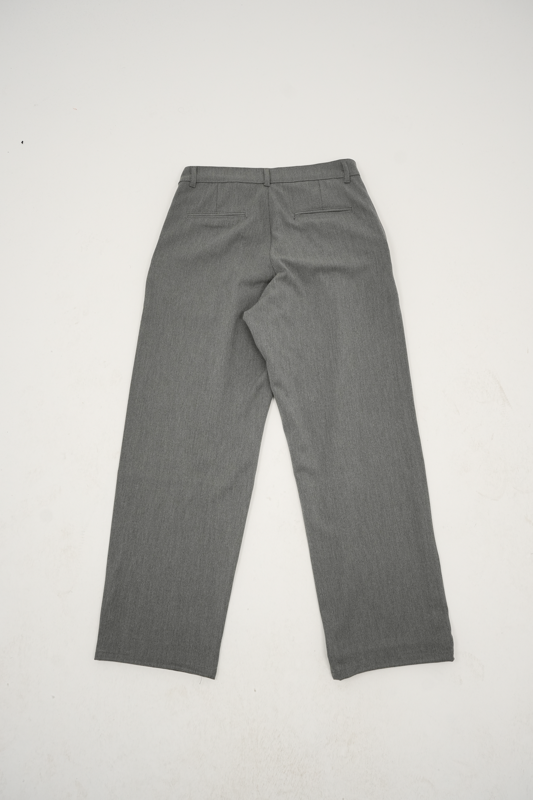 Gri Pileli Basic Kumaş Pantolon