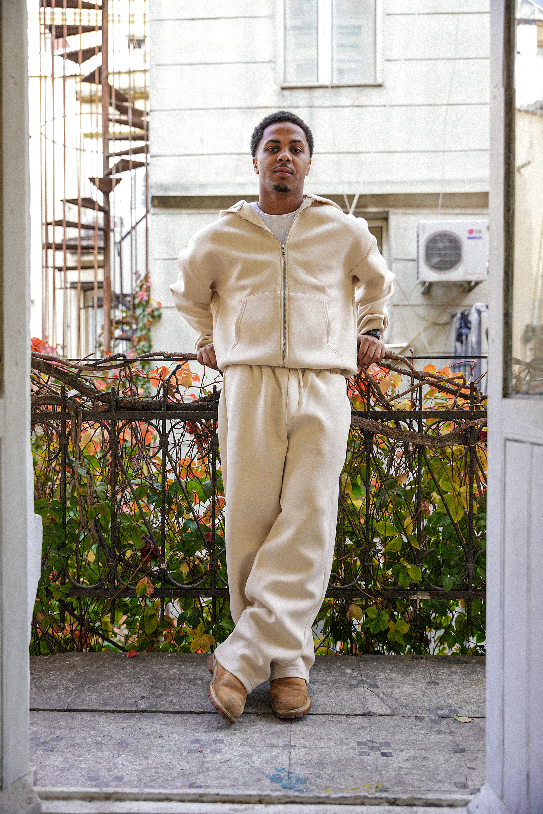 SCUBA HOODED ZIP JACKET - MILKY CREAM